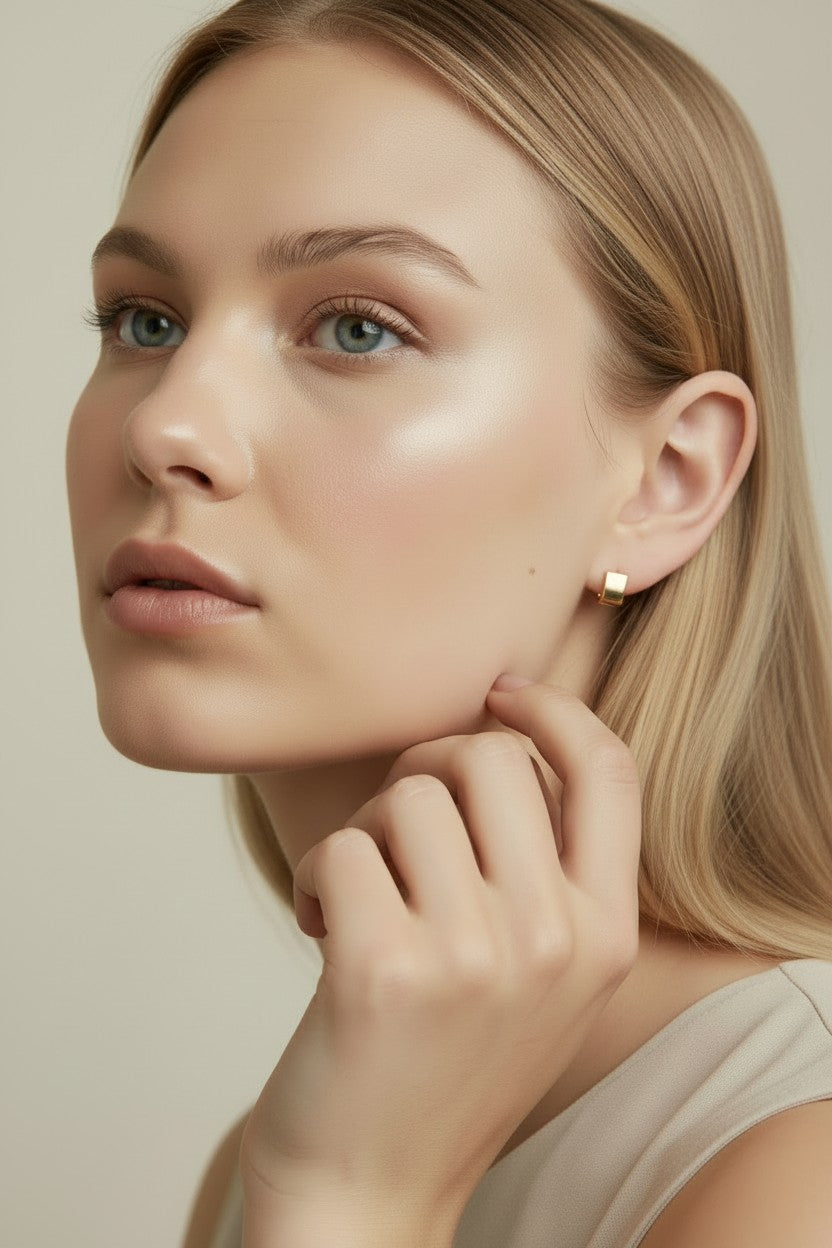 ✨ 18k Gold Filled Square Clicker Earrings — Right Angles. Mirror Polish. The Geometric Hoop Done Perfectly.