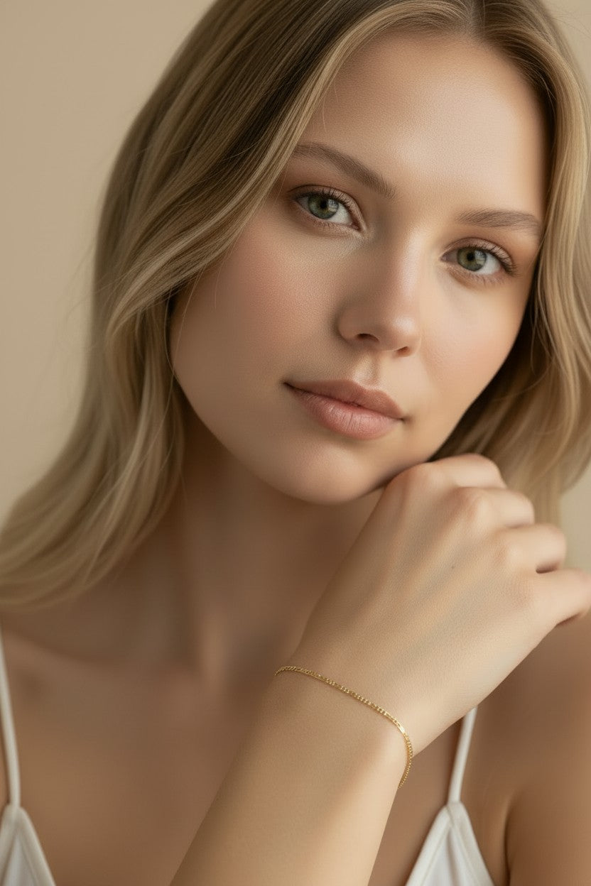 ✨ 18k Gold Filled 1.5mm Figaro Bracelet — Italian Character at Its Most Delicate