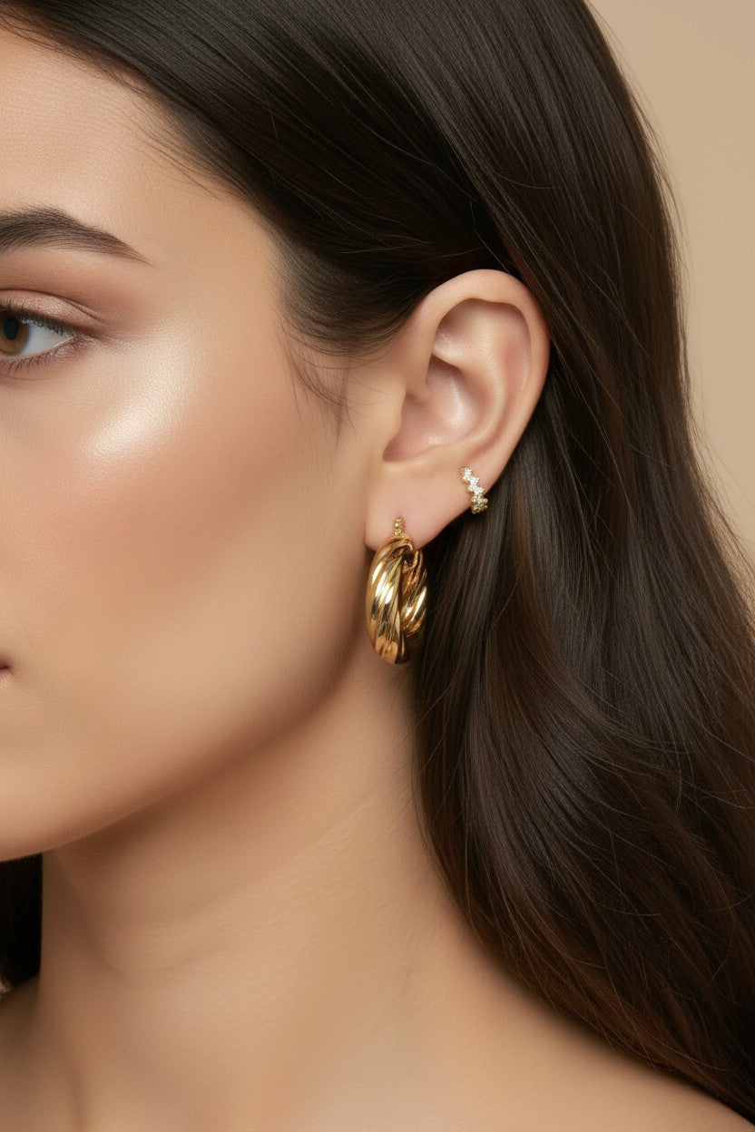 ⚡ 18k Gold Filled Zig Zag CZ Ear Cuff — Geometric. Sculptural. Scattered With Light.