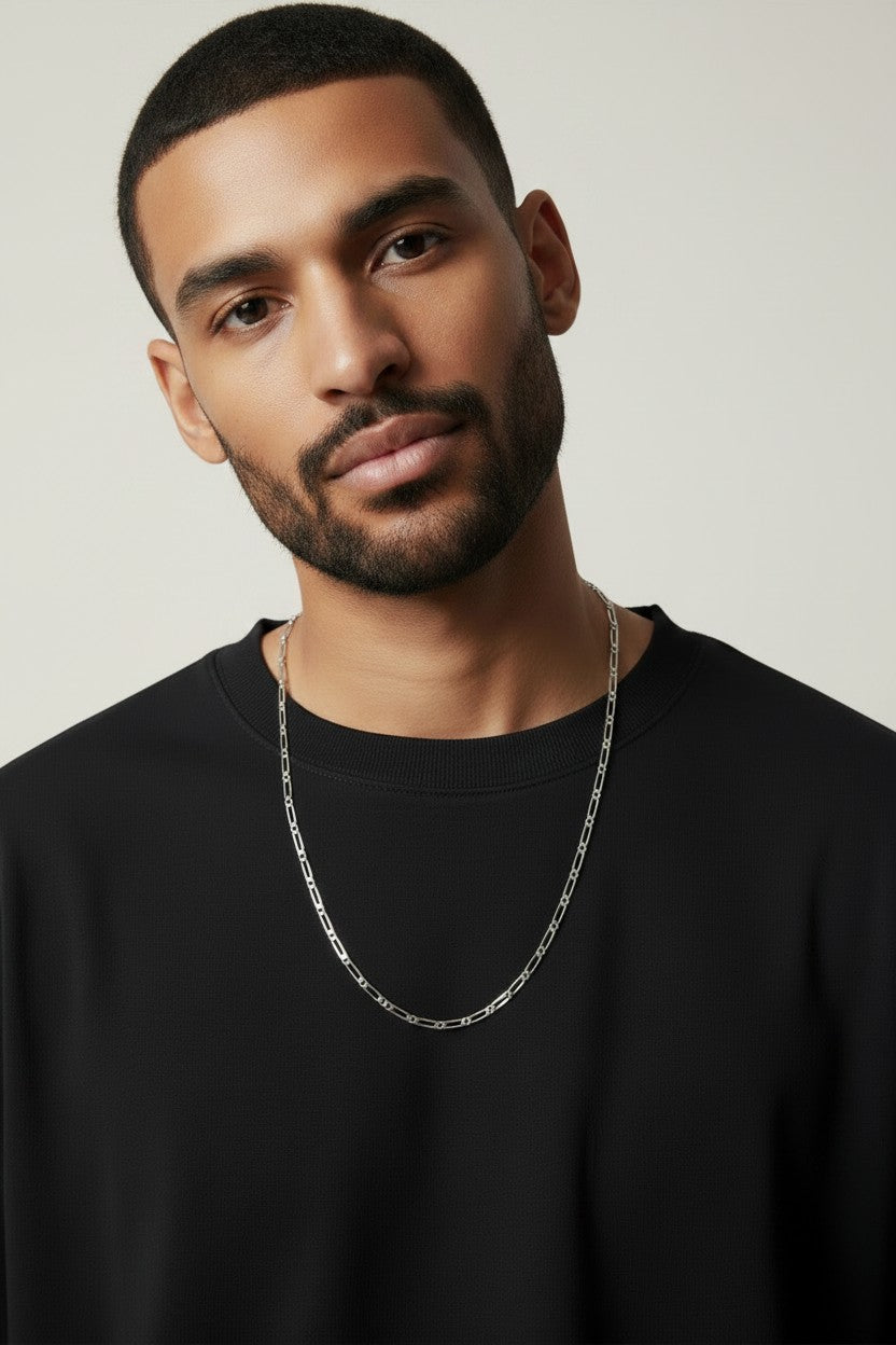⛓️ Sterling Silver 4.7mm Figaro 1x1 Chain — The 1x1 Rhythm at Its Most Commanding Width
