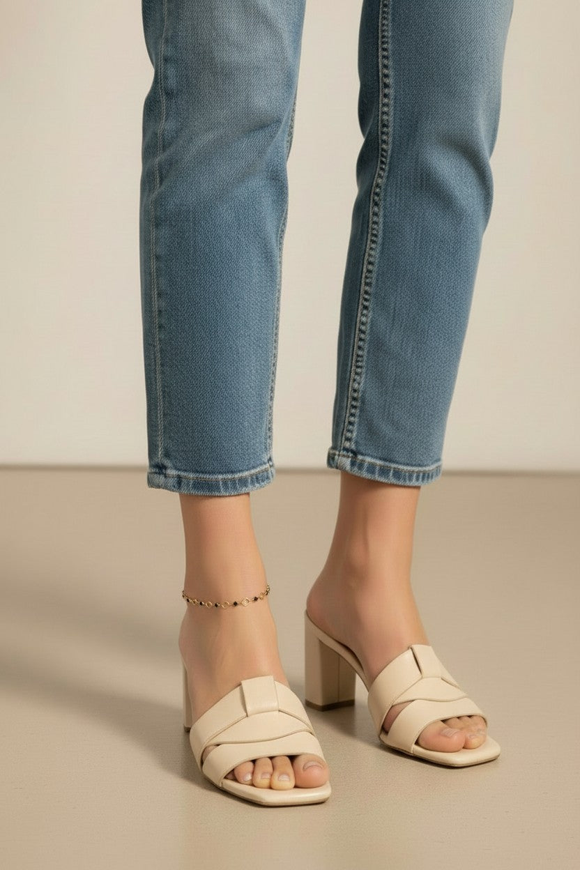 ✨ 18k Gold Filled Black CZ Circle Link Anklet — Gold and Black. The Contrast That Commands.