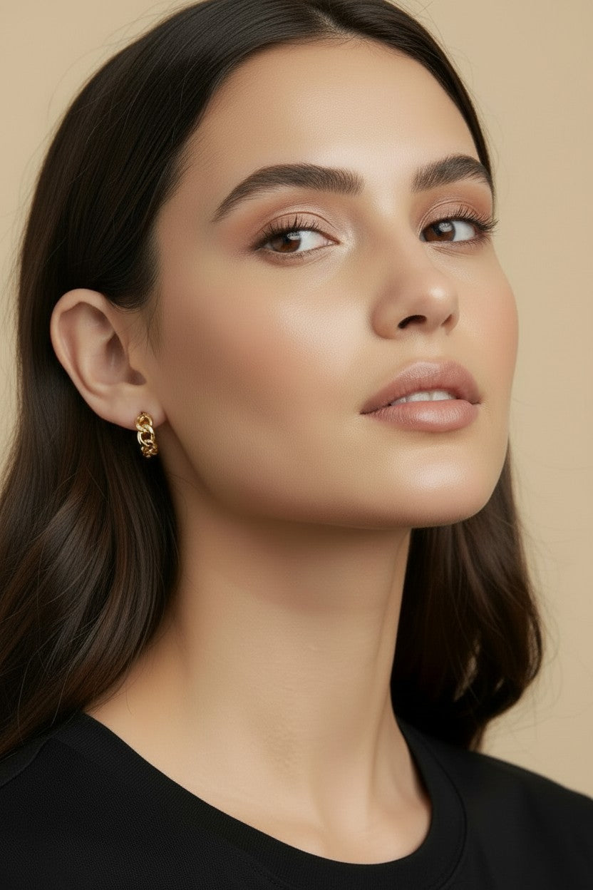 Minimalist Chain Link Hoop Earrings for Women | Small Hoop Earrings | 10mm Curb Chain Design