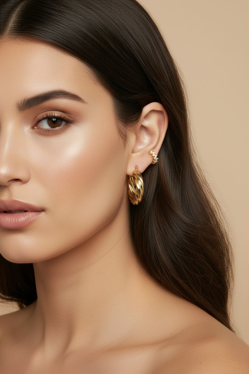 ⚡ 18k Gold Filled Zig Zag CZ Ear Cuff — Geometric. Sculptural. Scattered With Light.