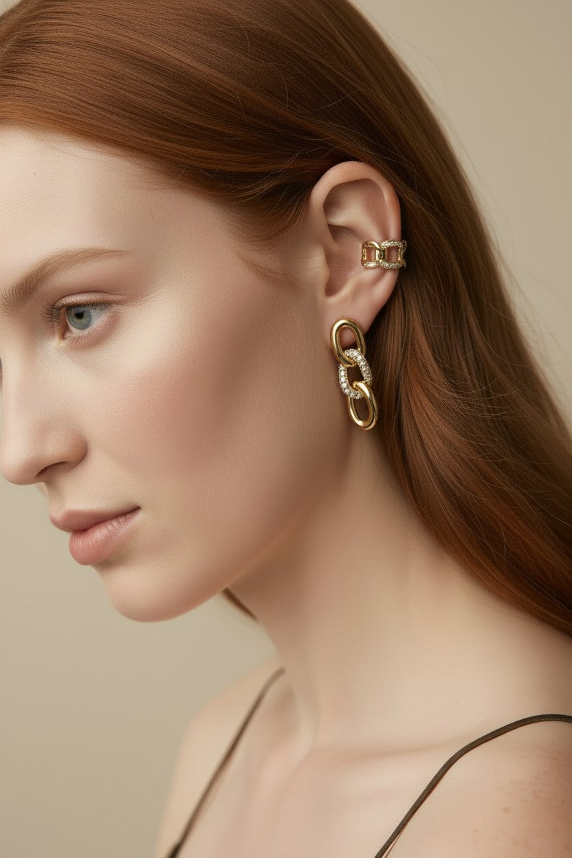 ✨ 18k Gold Filled Chain Ear Cuff With CZ — One Sparkling Link. The Whole Ear, Wrapped in Gold.