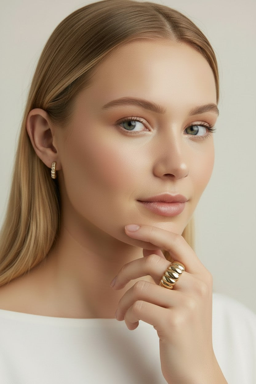 ✨ 18k Gold Filled Oversized Scalloped Ring — Vintage Architecture. Worn on the Finger. Impossible to Ignore.