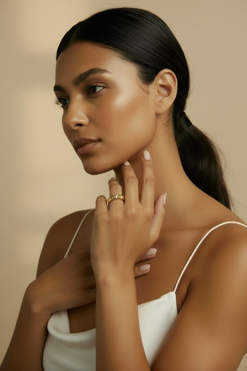 ✨ 18k Gold Filled Diamond Cut Band Ring — Faceted Edge to Edge. Trendsetting, By Design.