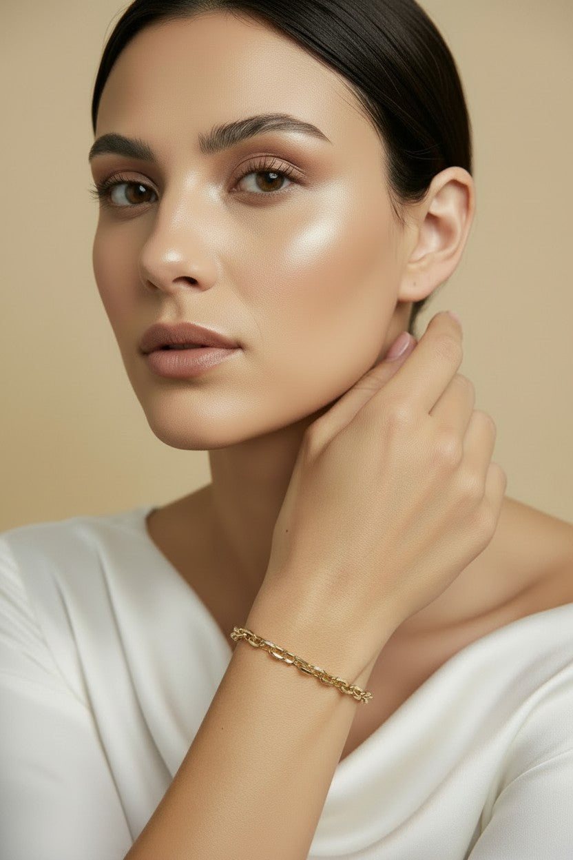 ⚓ 18k Gold Filled Diamond-Cut Anchor Chain Bracelet — Maritime Boldness. Faceted Brilliance. The Wrist Elevated.