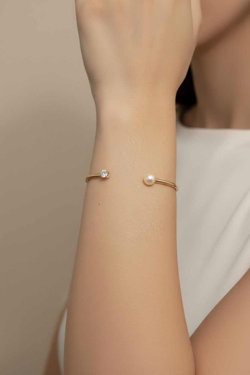 Pearl Crystal Jewelry for Women - Unique Mixed Elements Design