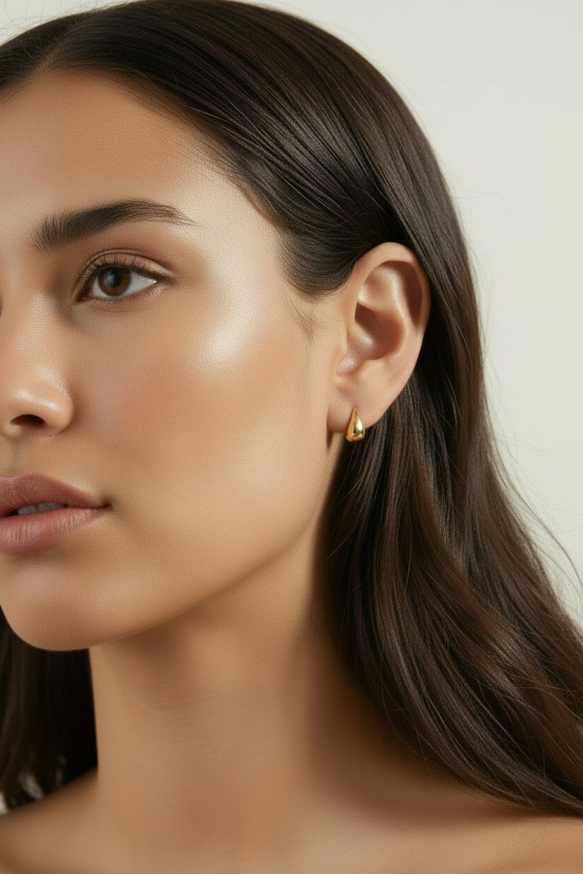 18k Gold Filled Teardrop Stud Earrings