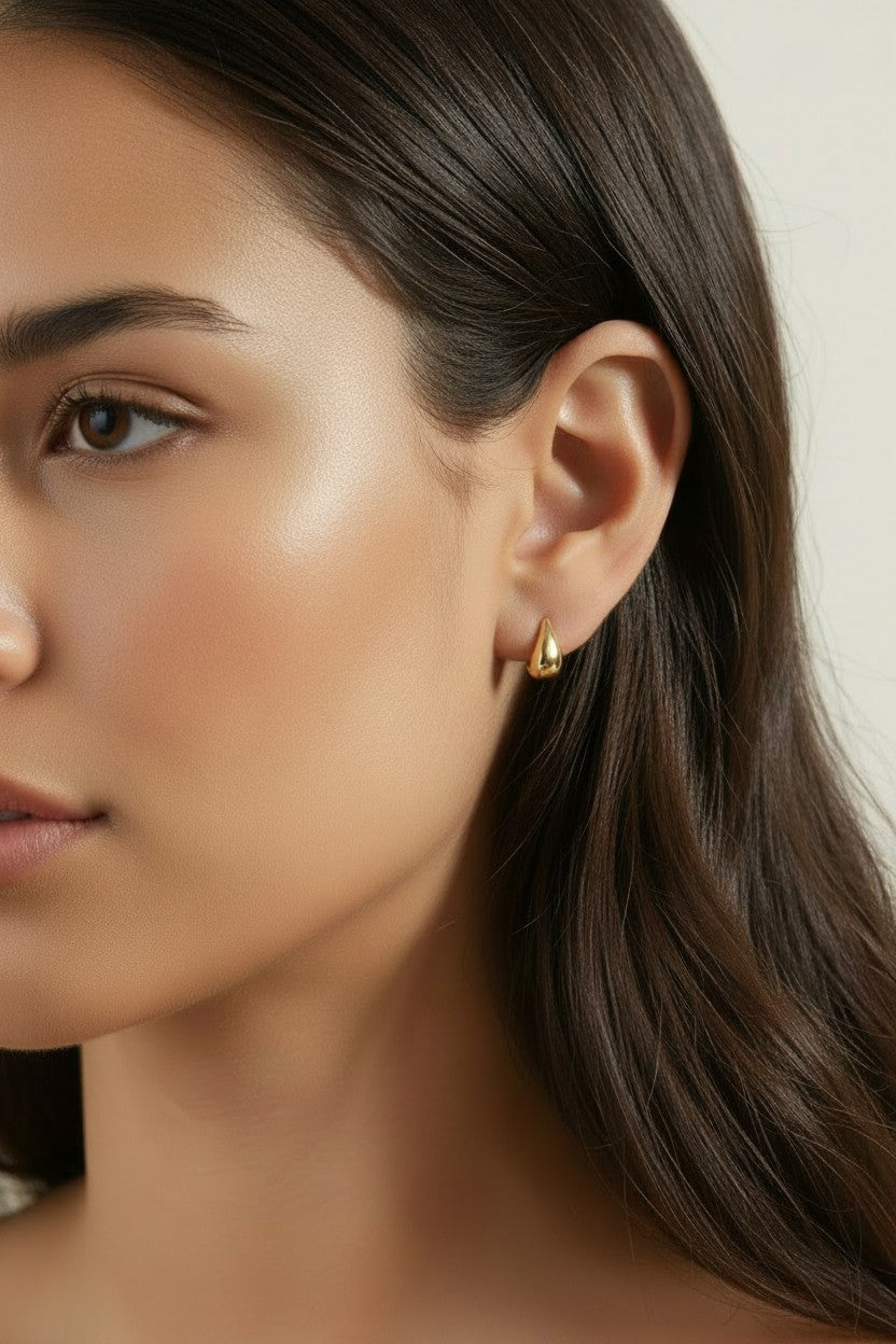 18k Gold Filled Teardrop Stud Earrings