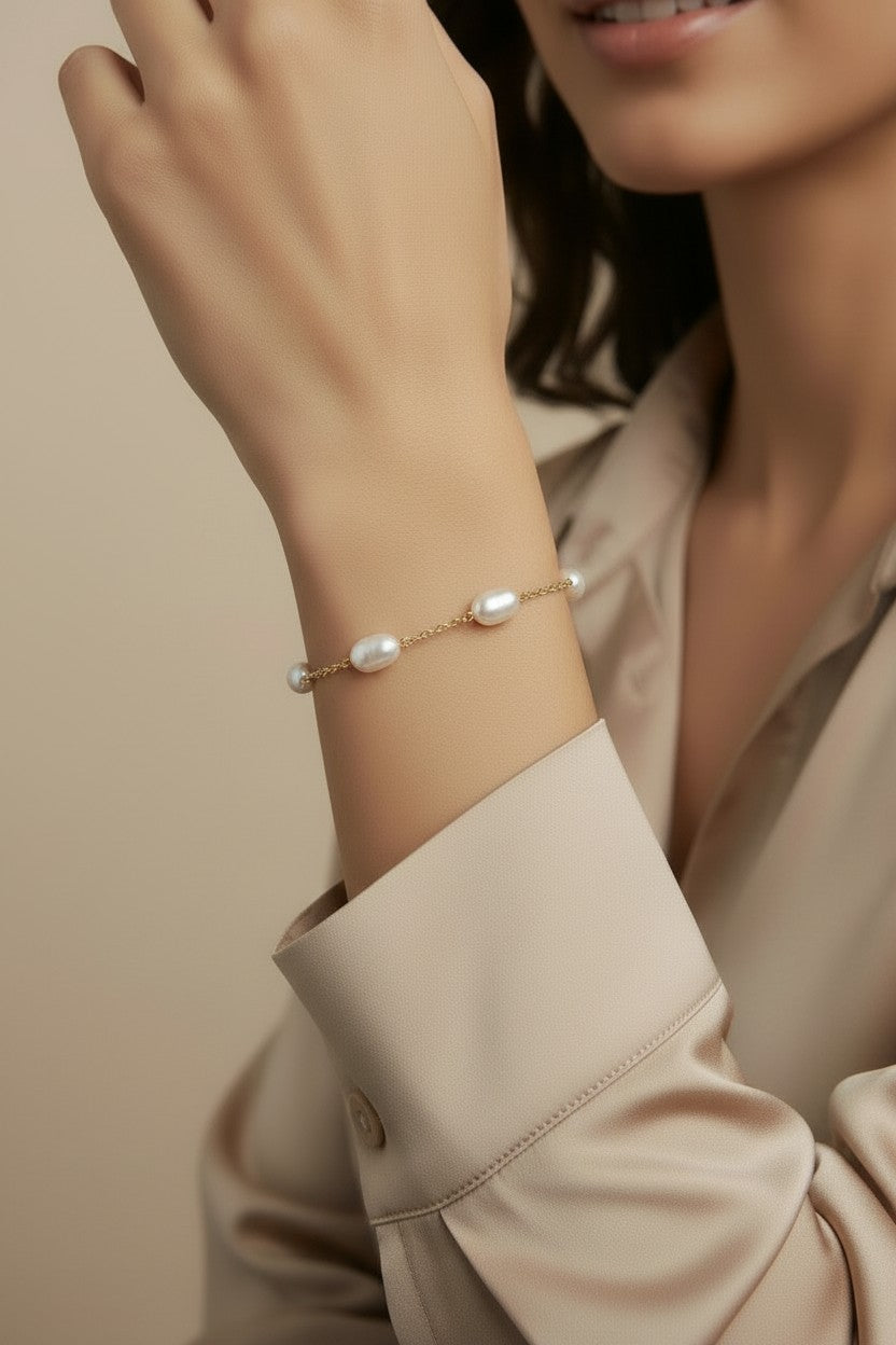Baroque Pearl Bracelet - Simulated Pearl Jewelry for Women - Hypoallergenic Gold Bracelet