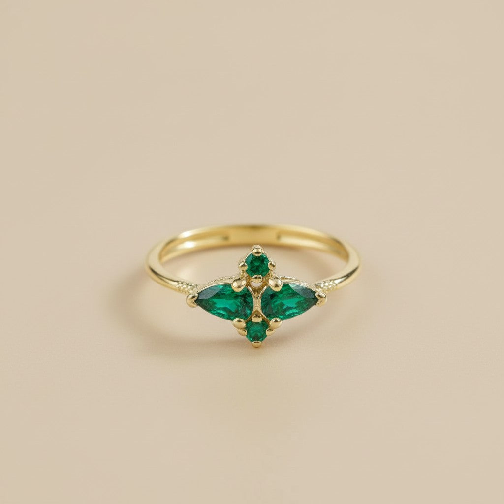 Vintage Flower Ring for Women - Delicate CZ Floral Statement Ring