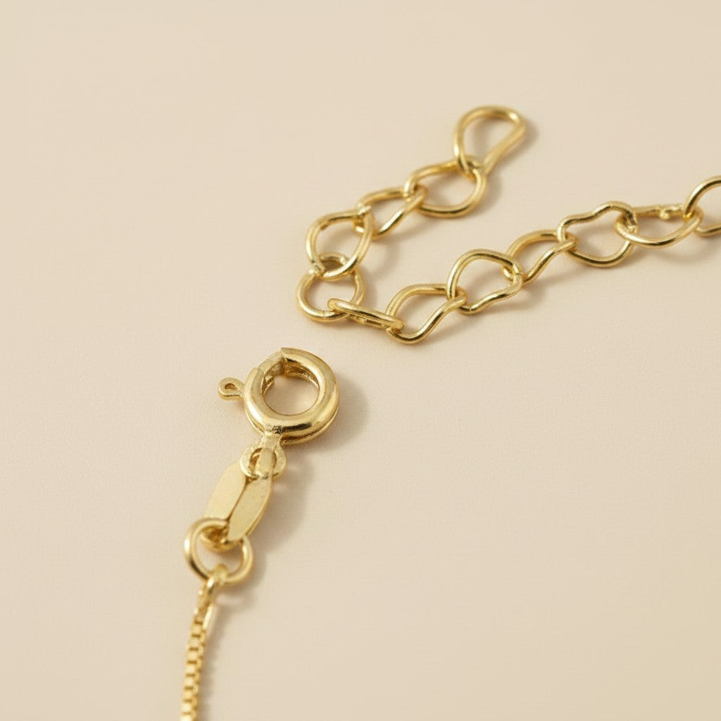 ✨ 18k Gold Filled CZ Hand Chain — Wrist to Finger. Scattered Sparkle. The Piece That Changes How the Hand Moves.