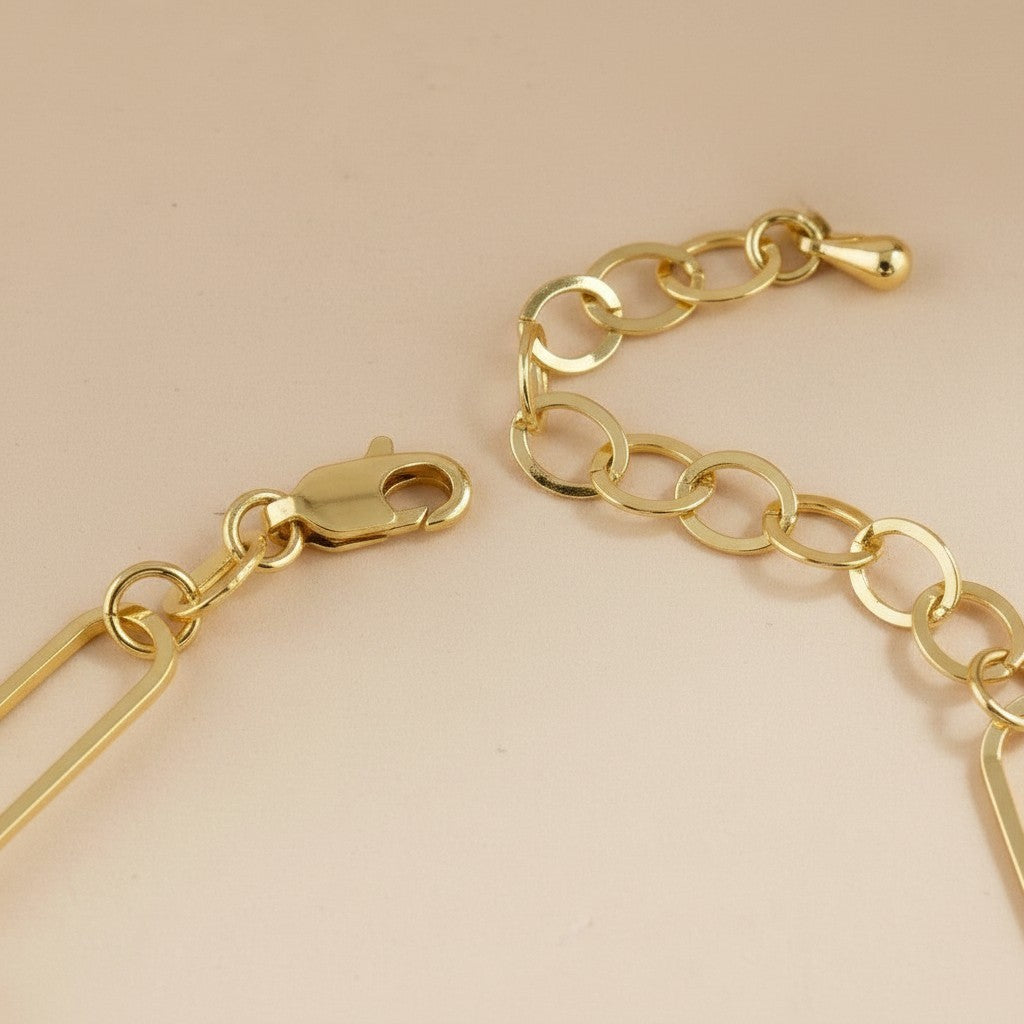 ✨ 18k Gold Filled Paperclip Chain Bracelet — The Wrist That Matches the Moment