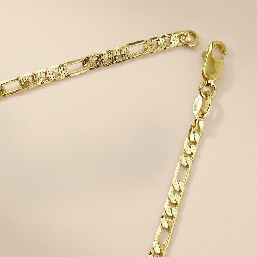 ✨ 18k Gold Filled Textured Figaro Necklace — The Italian Pattern. A Finish That Makes It Extraordinary.