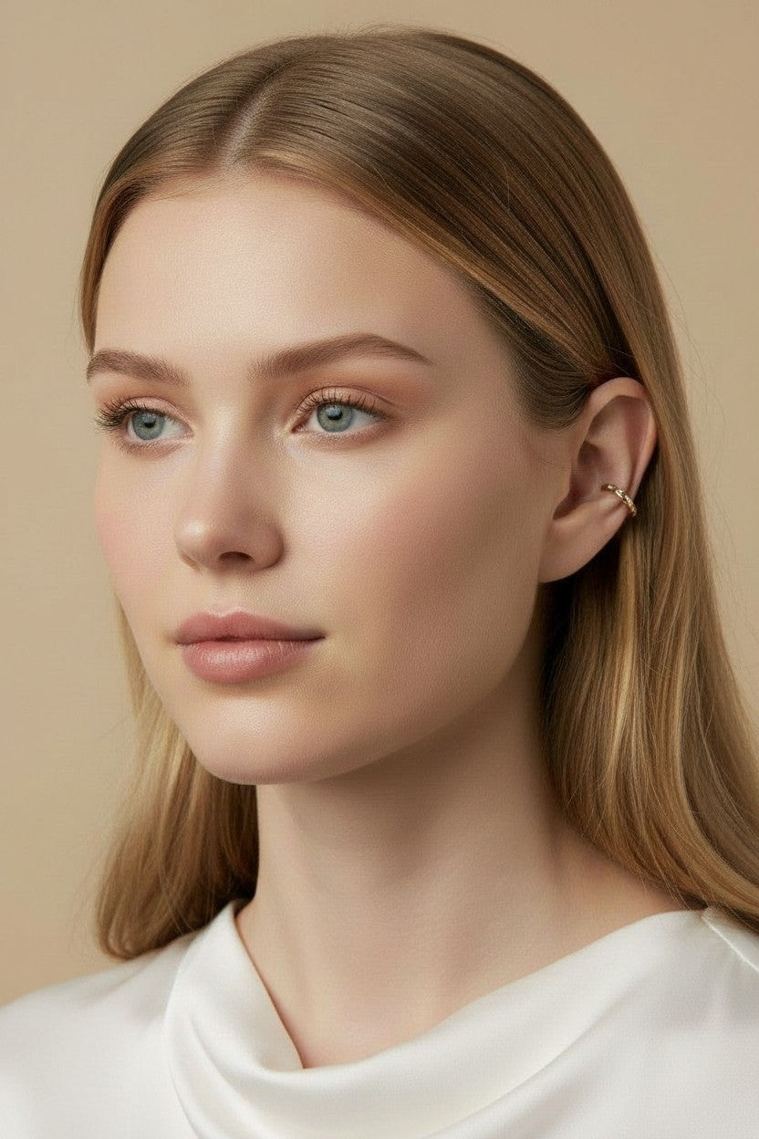✨ 18k Gold Filled Brilliant CZ Ear Cuff — A Curved Line of Diamond-Like Light. Wear It With Everything.