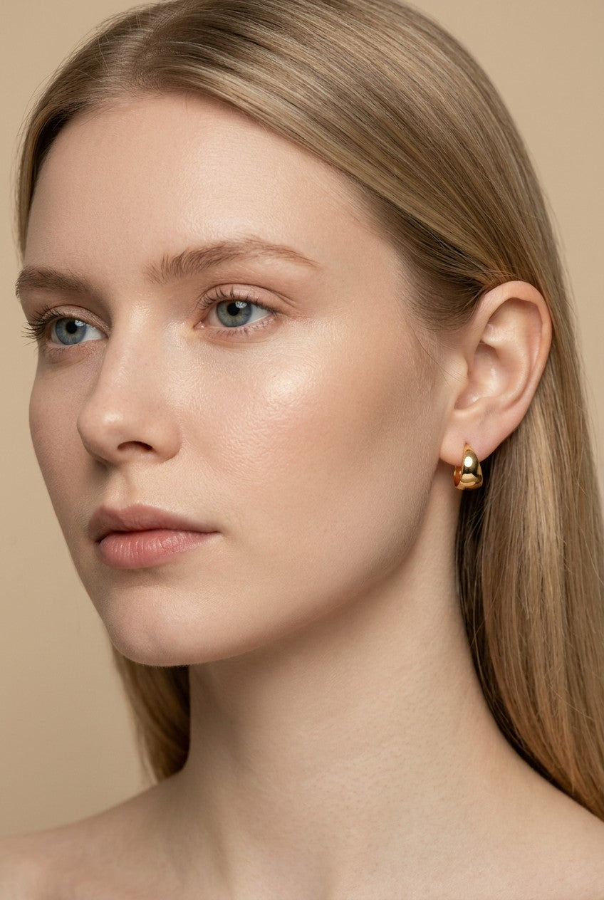 ✨ 18k Gold Filled Polished Clicker Hoop Earrings — Small Diameter. Generous Width. The Most Substantial Mini Hoop.
