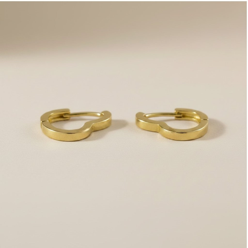 💛 18k Gold Filled Heart Clicker Hoop Earrings — Plain Gold or Pavé CZ. Same Heart. Your Level of Sparkle.