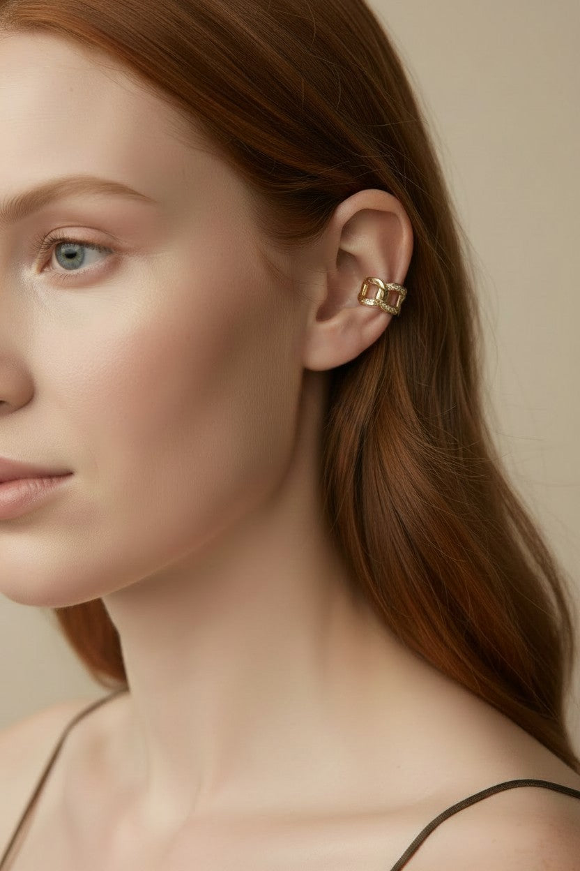 ✨ 18k Gold Filled Chain Ear Cuff With CZ — One Sparkling Link. The Whole Ear, Wrapped in Gold.