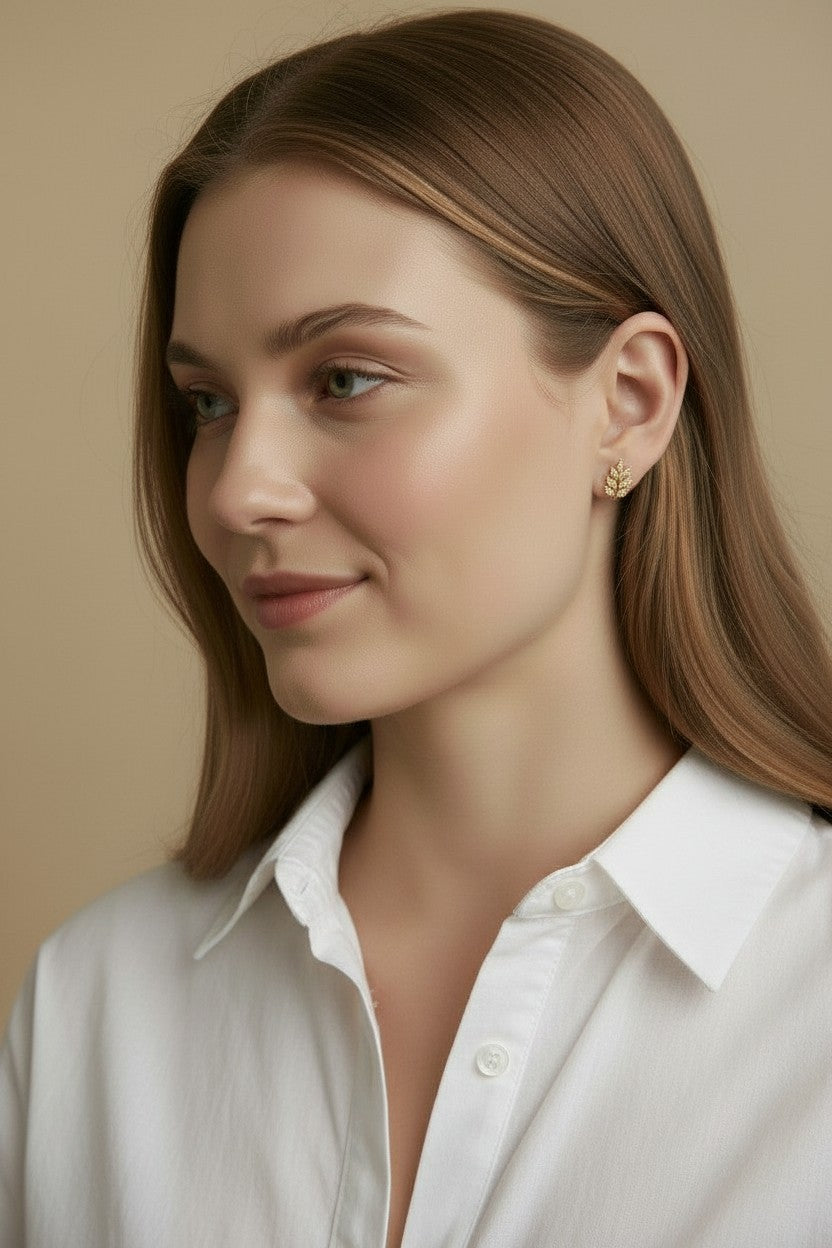 ✨ 18k Gold Filled Pavé CZ Leaf Stud Earrings — Nature's Form. Every Surface Sparkling.
