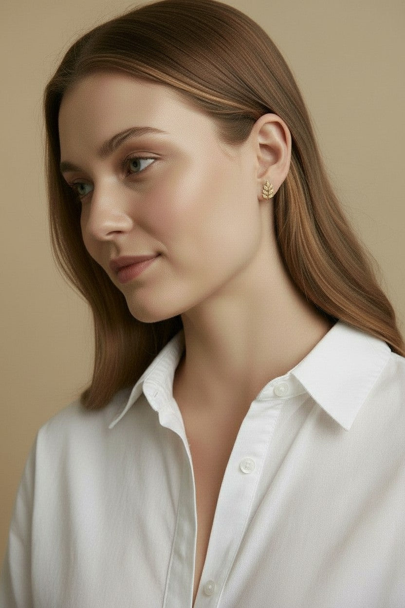 ✨ 18k Gold Filled Pavé CZ Leaf Stud Earrings — Nature's Form. Every Surface Sparkling.