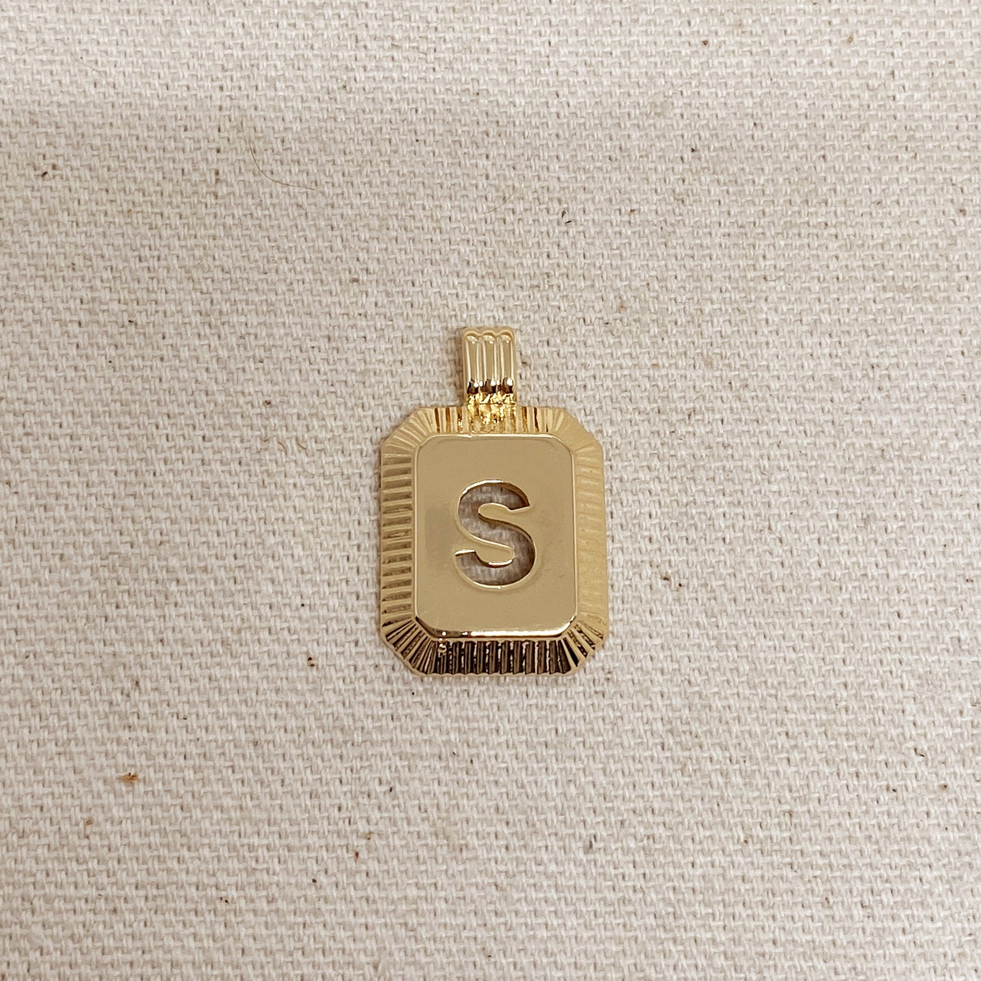 GoldFi 18k Gold Filled Initial Plate Pendant Letter S