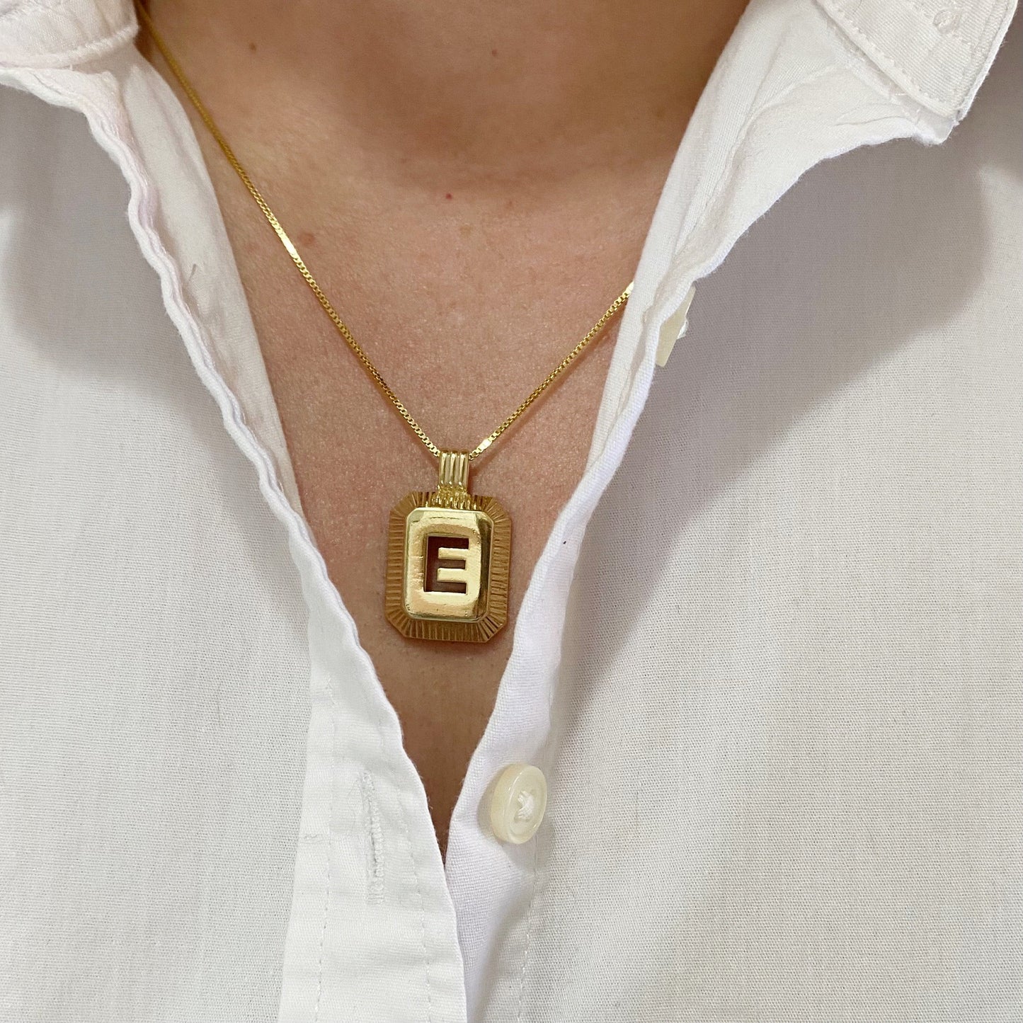 GoldFi 18k Gold Filled Initial Plate Pendant Letter E