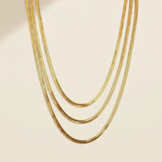 ✨ 18k Gold Filled 4mm Herringbone Chain — The Flattest. The Most Fluid. The Most Luxurious Drape at the Neckline.