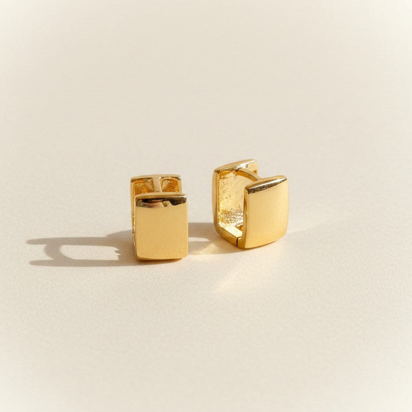 ✨ 18k Gold Filled Square Clicker Earrings — Right Angles. Mirror Polish. The Geometric Hoop Done Perfectly.