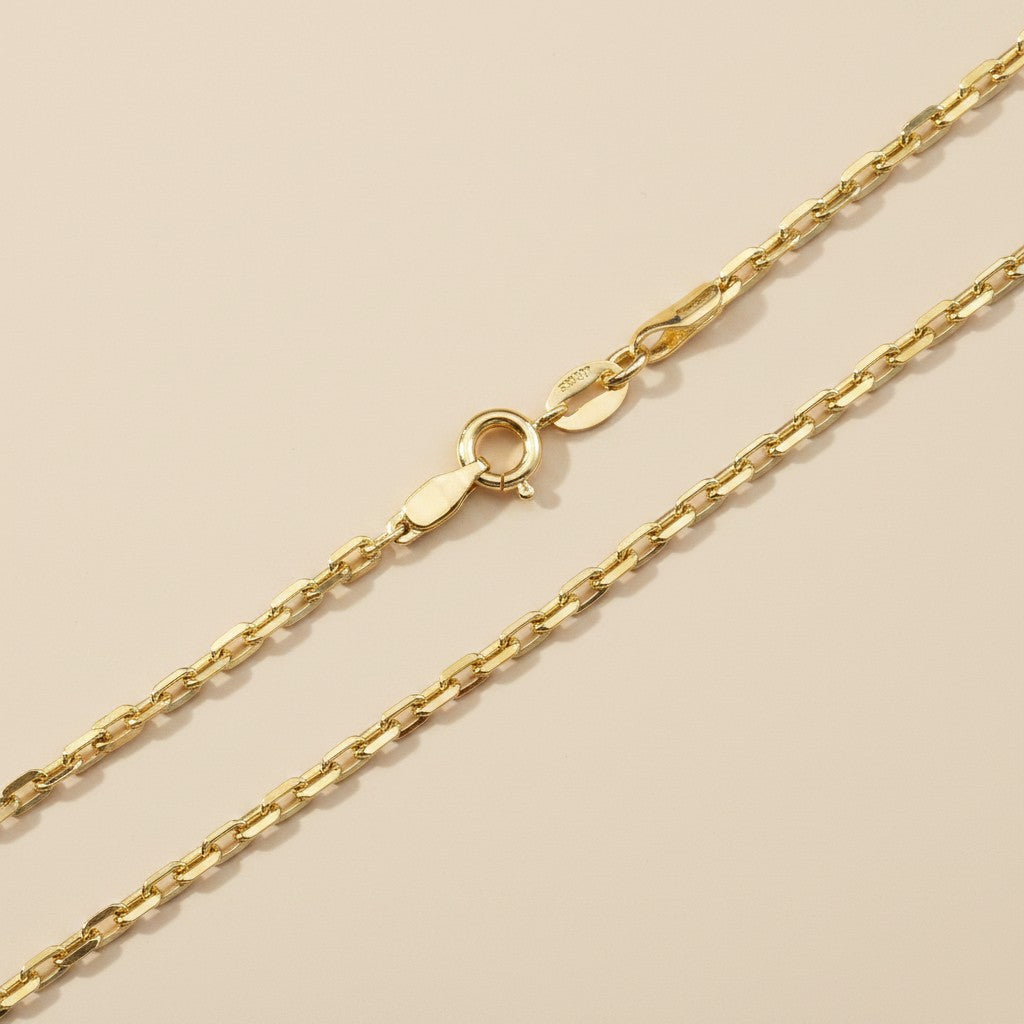 18k Gold Filled Diamond Cut Curb Chain — The Link That Catches Light From Every Angle. Four Lengths.