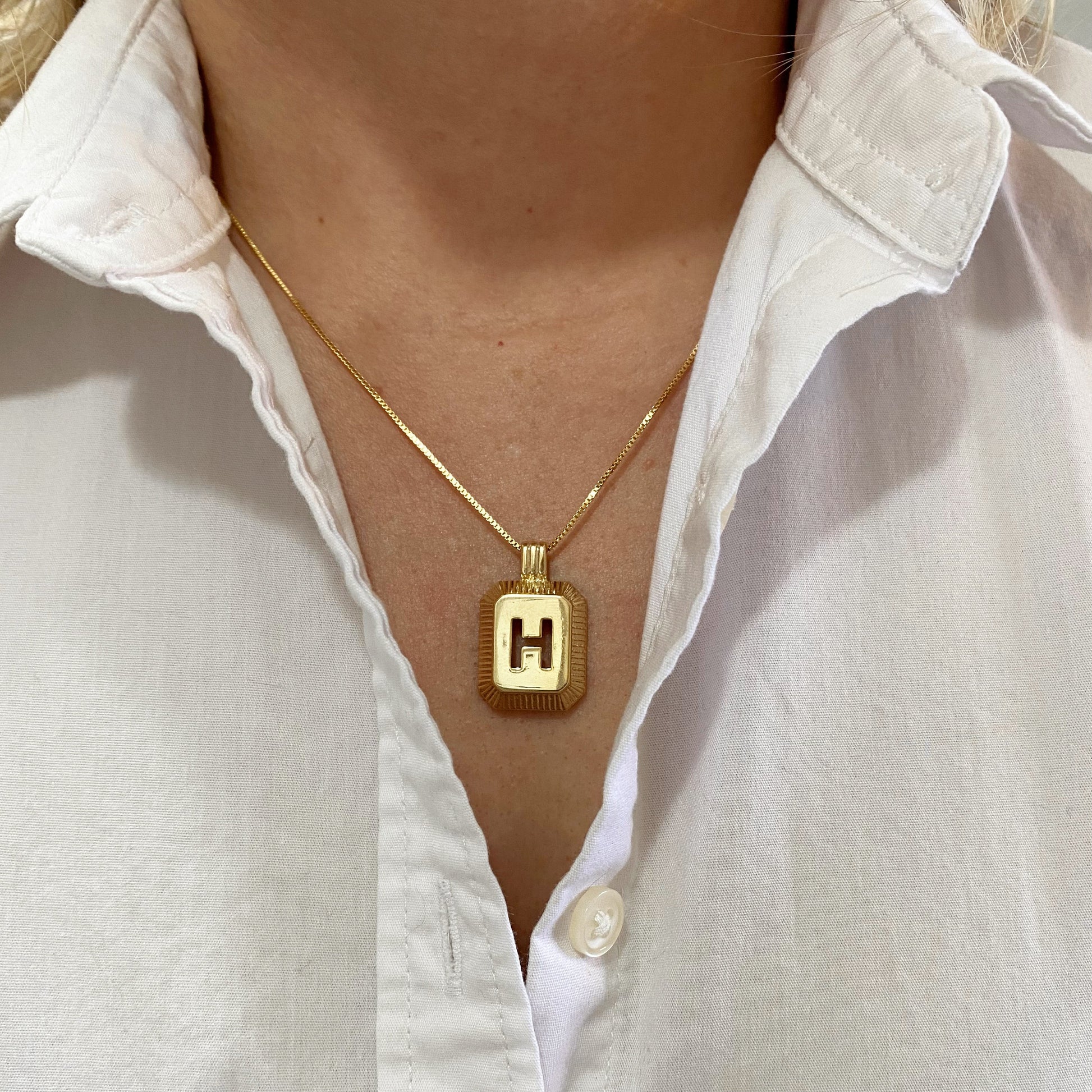 GoldFi 18k Gold Filled Initial Plate Pendant Letter H