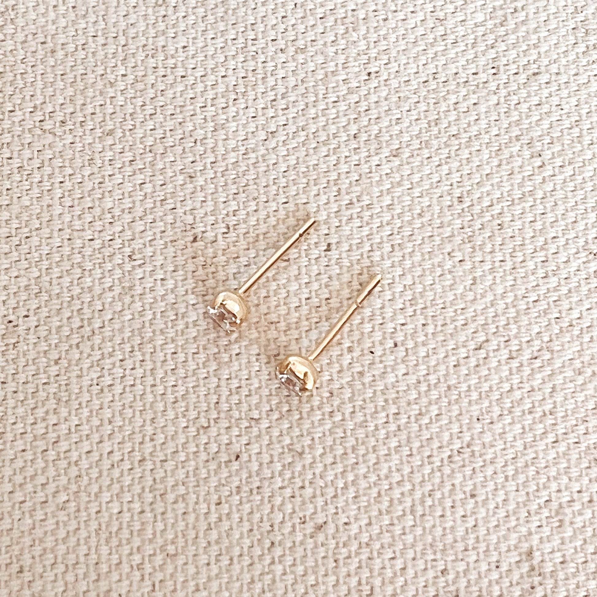 GoldFi 18k Gold Filled 2mm Cubic Zircônia Stud