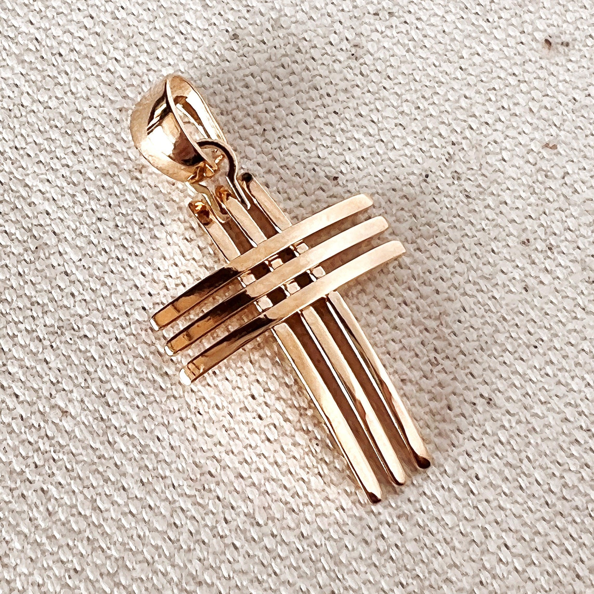 GoldFi 18k Gold Filled Deluxe Unisex Cross Pendant