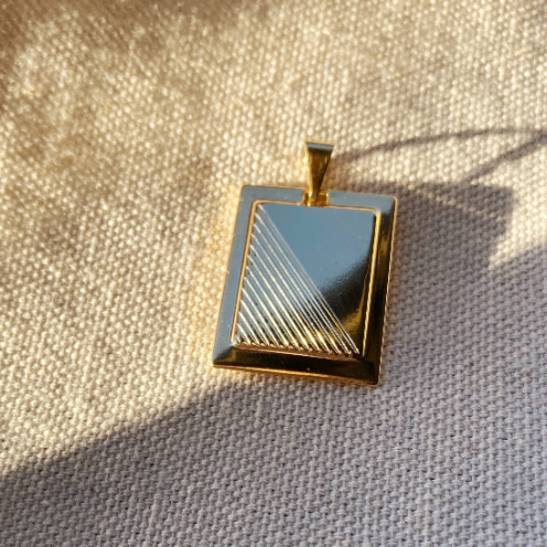 GoldFi 18k Gold Filled Framed Double Sided Plate Rectangle Pendant Unisex Diagonal Half Cut Front And Hammered Back