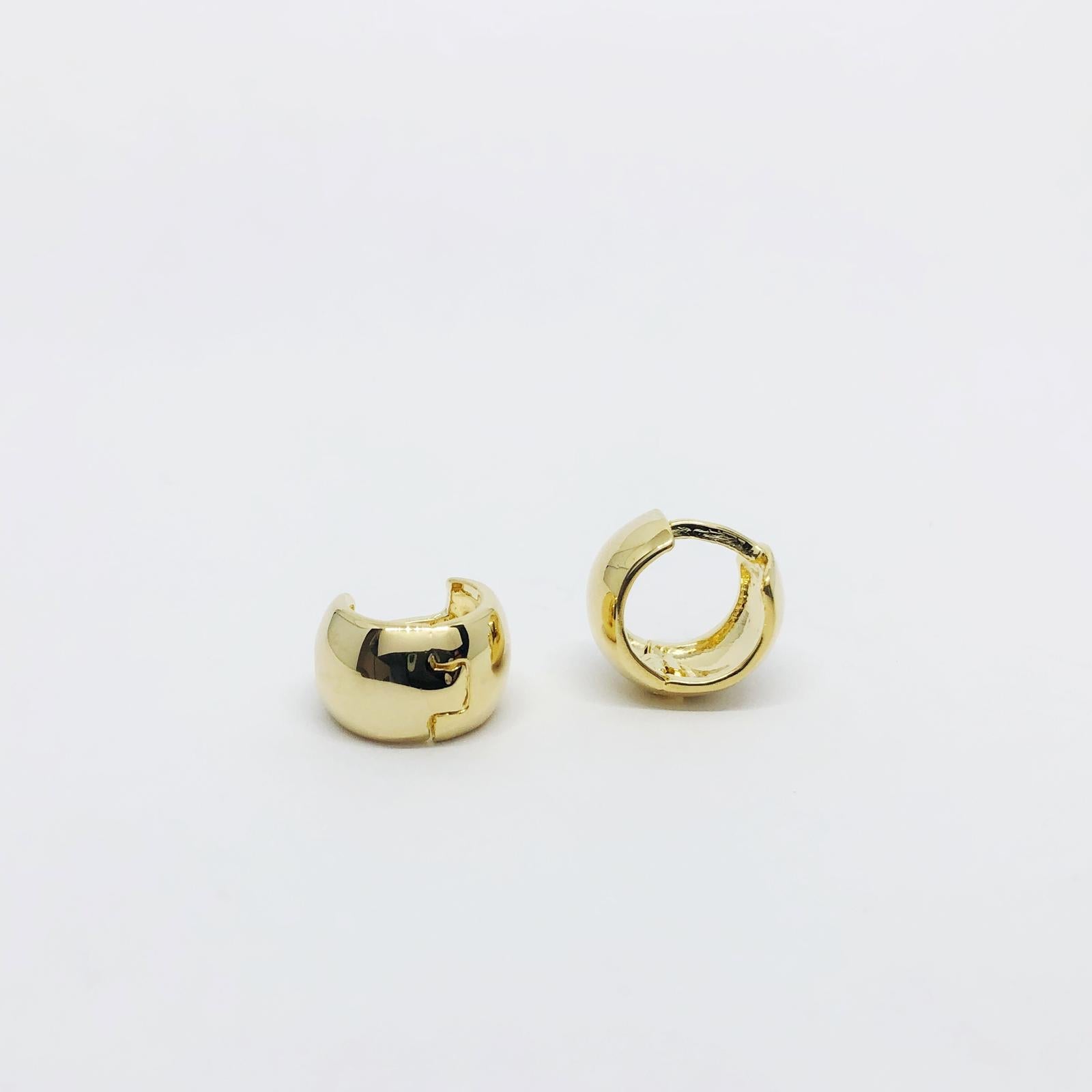 GoldFi 18k Gold Filled Small Chunky Clicker Hoop Earrings