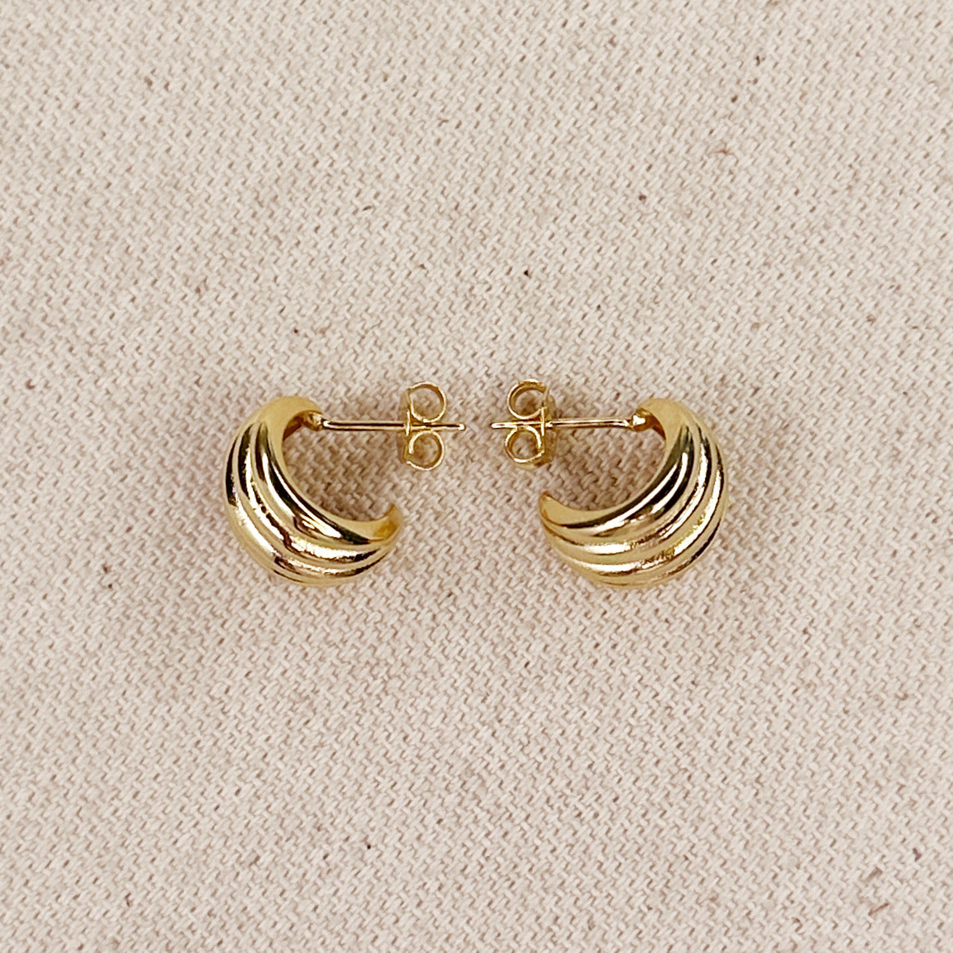 Rounded Ridged C-Hoop Earrings