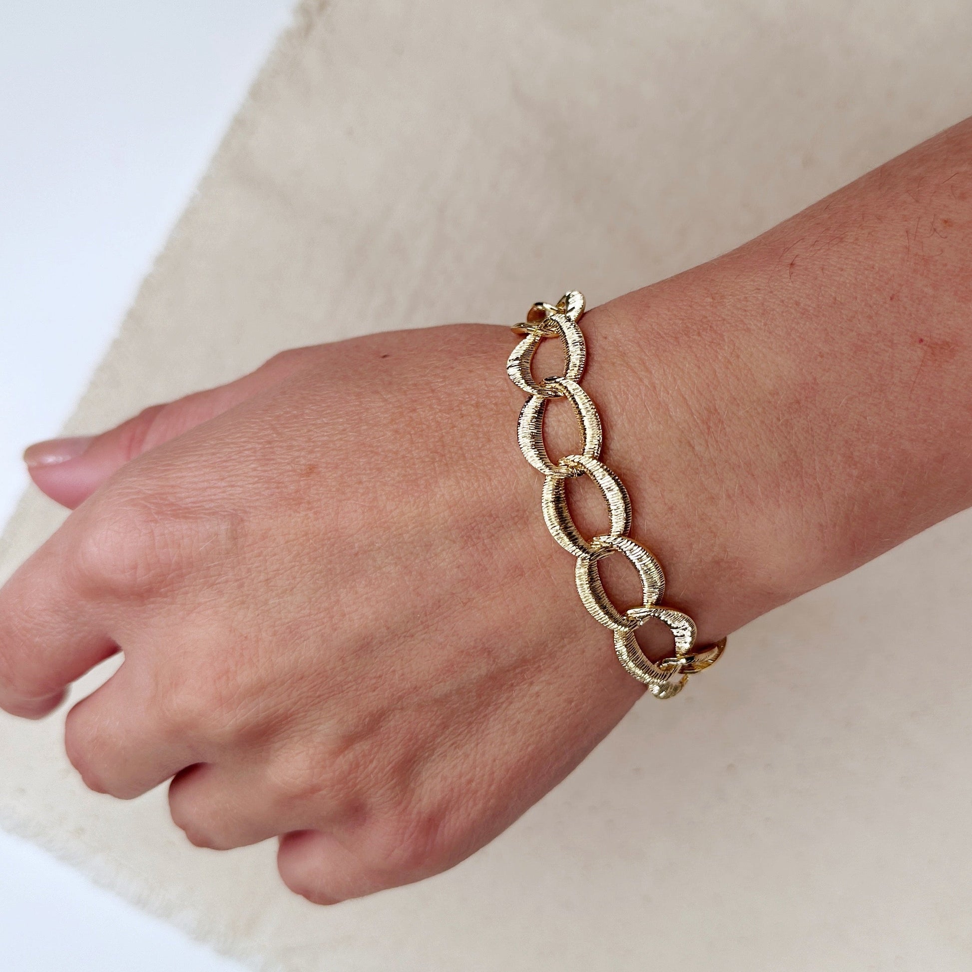 Fancy gold-filled bracelet in 18k gold