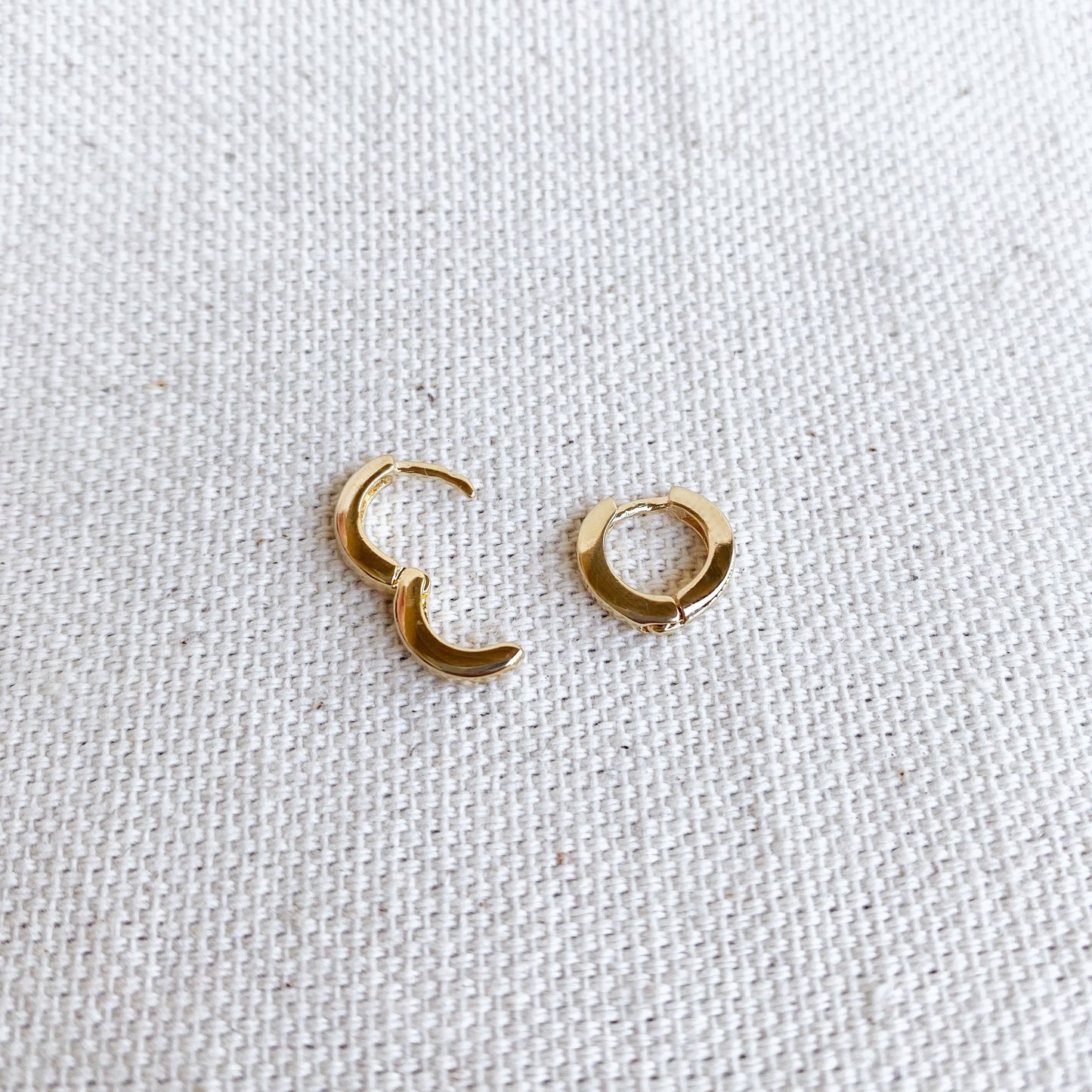 GoldFi 18k Gold Filled 1.0mm Clicker Hoop Earring