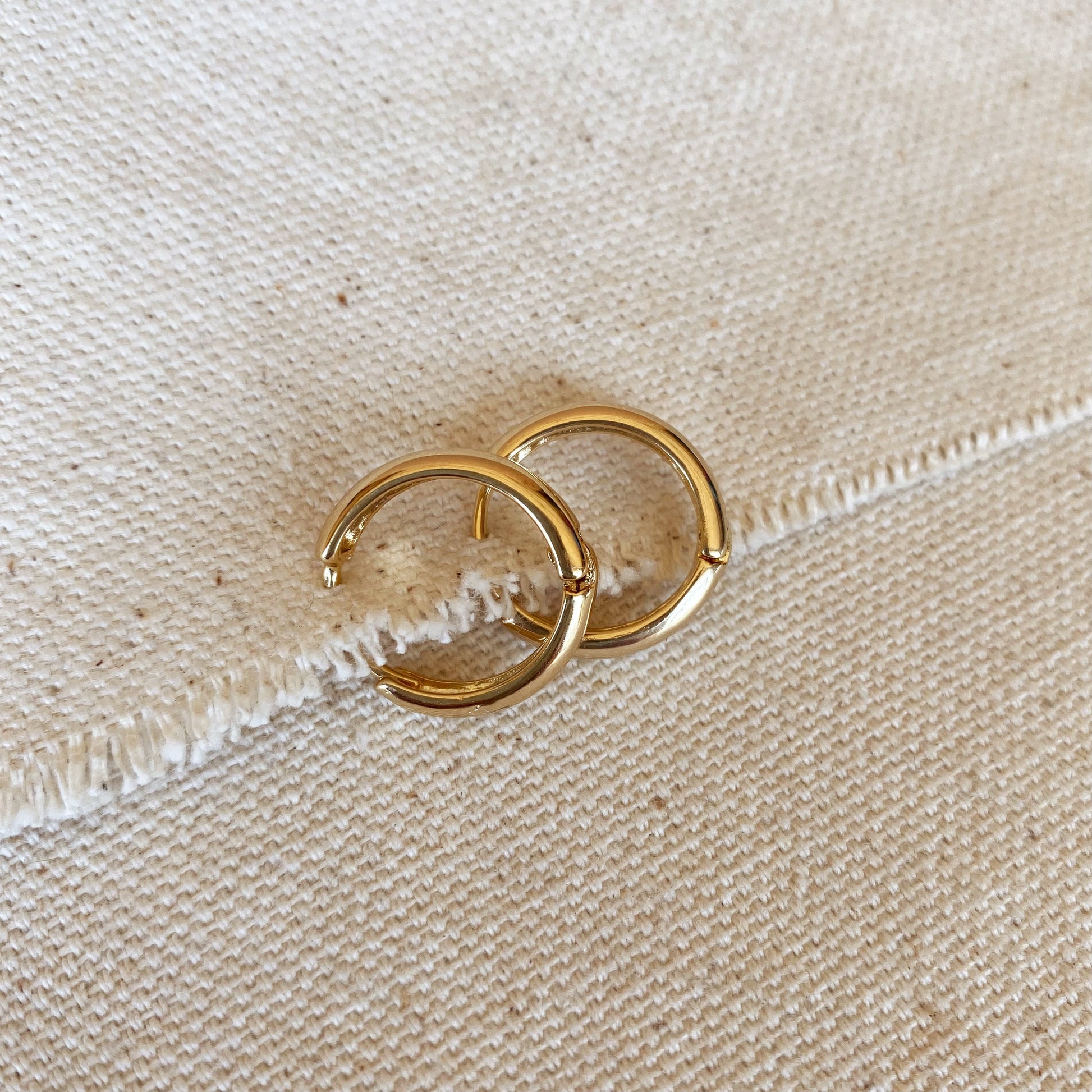 GoldFi 18k Gold Filled Plain Clicker Hoop Earrings